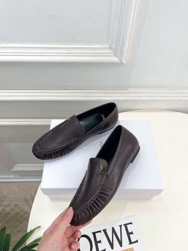 Yves saint Laurent LE LOAFER supple in shiny leather 818908-2 Yves saint Laurent LE LOAFER supple in shiny leather 818908-2