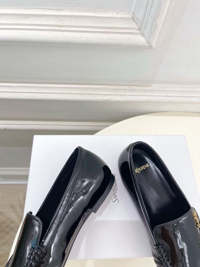 Yves saint Laurent LE LOAFER supple in shiny leather 818908-3 Yves saint Laurent LE LOAFER supple in shiny leather 818908-3