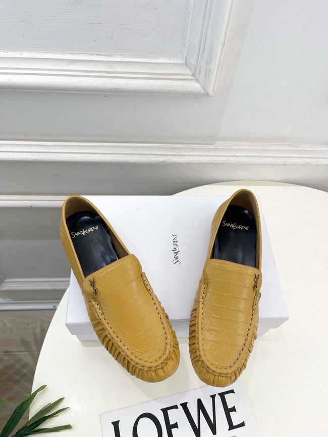 Yves saint Laurent LE LOAFER supple in shiny leather 818908-4 Yves saint Laurent LE LOAFER supple in shiny leather 818908-4