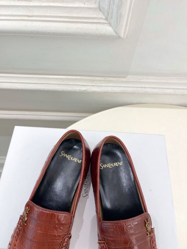 Yves saint Laurent LE LOAFER supple in shiny leather 818908-5 Yves saint Laurent LE LOAFER supple in shiny leather 818908-5