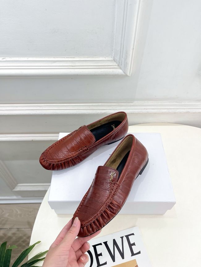 Yves saint Laurent LE LOAFER supple in shiny leather 818908-5 Yves saint Laurent LE LOAFER supple in shiny leather 818908-5