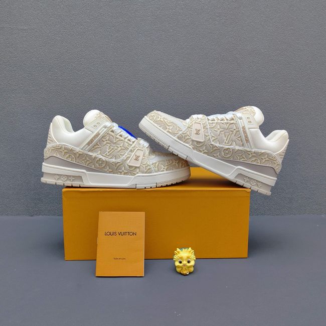 Louis Vuitton Trainer Sneaker 1AHWRJ-2 Louis Vuitton Trainer Sneaker 1AHWRJ-2