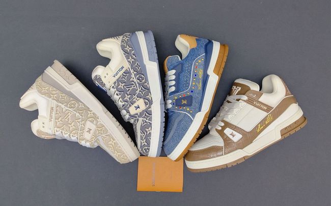 Louis Vuitton Trainer Sneaker 1AHWRJ-2 Louis Vuitton Trainer Sneaker 1AHWRJ-2