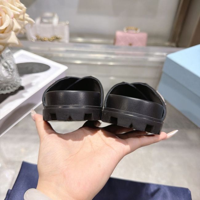 Prada Matelasse nappa leather flatform slides 64113-3 Prada Matelasse nappa leather flatform slides 64113-3