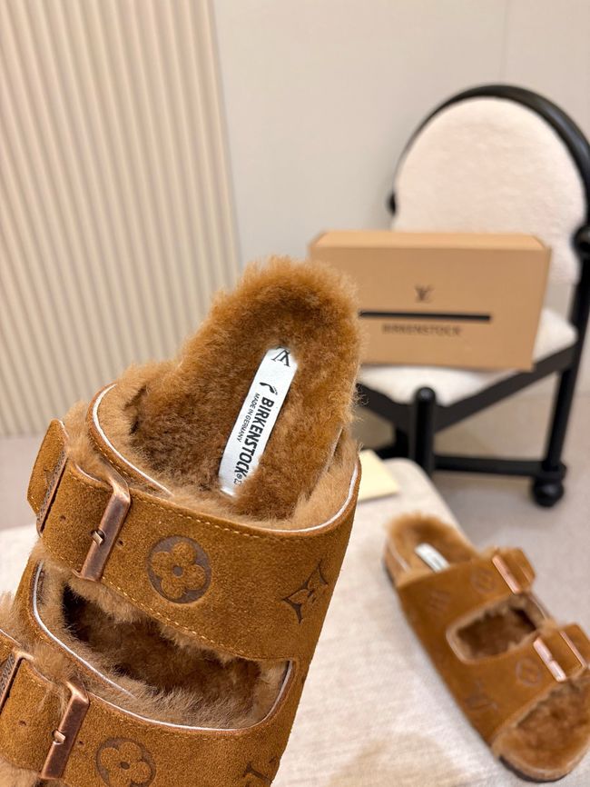 Louis Vuitton Sunset Flat Comfort Mule 1AIEC1-2 Louis Vuitton Sunset Flat Comfort Mule 1AIEC1-2