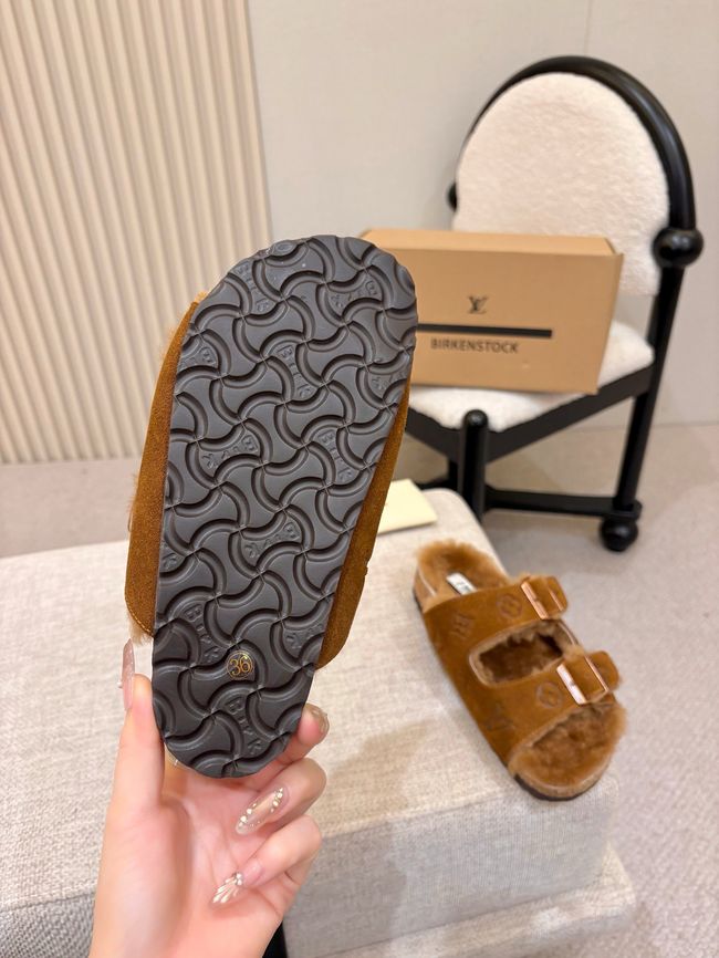 Louis Vuitton Sunset Flat Comfort Mule 1AIEC1-2 Louis Vuitton Sunset Flat Comfort Mule 1AIEC1-2