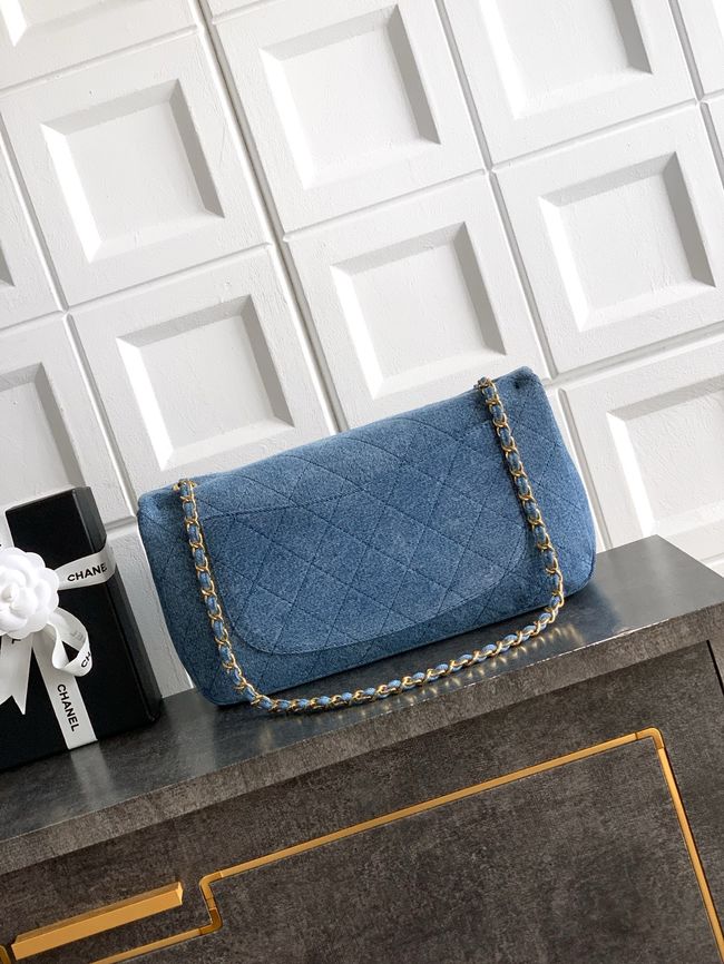CHANEL Maxi Flapbag AS6281 denim blue CHANEL Maxi Flapbag AS6281 denim blue