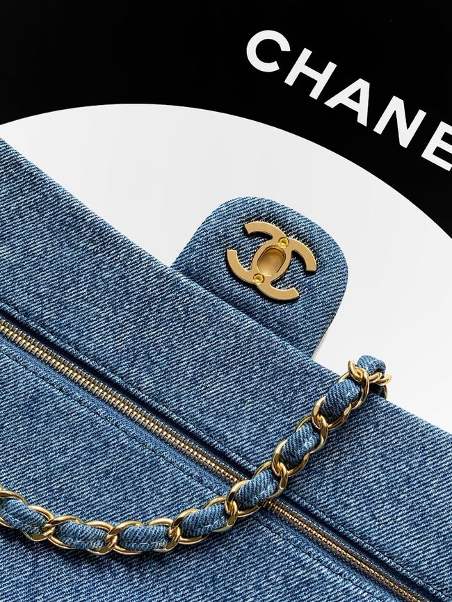 CHANEL Maxi Flapbag AS6281 denim blue CHANEL Maxi Flapbag AS6281 denim blue
