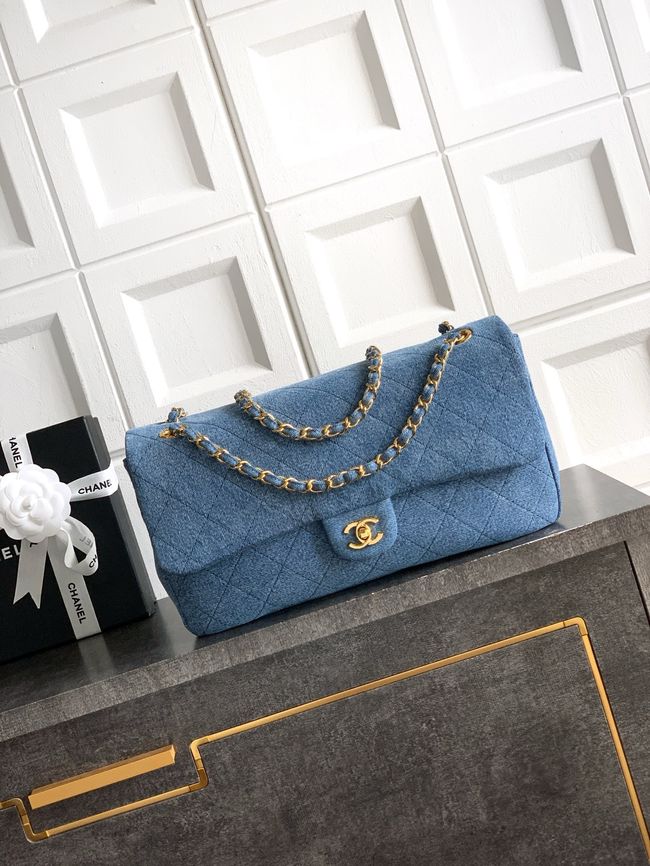 CHANEL Maxi Flapbag AS6281 denim blue CHANEL Maxi Flapbag AS6281 denim blue