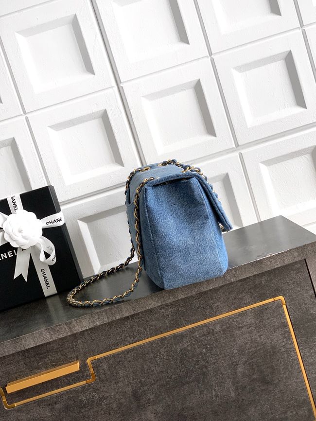 CHANEL Maxi Flapbag AS6281 denim blue CHANEL Maxi Flapbag AS6281 denim blue