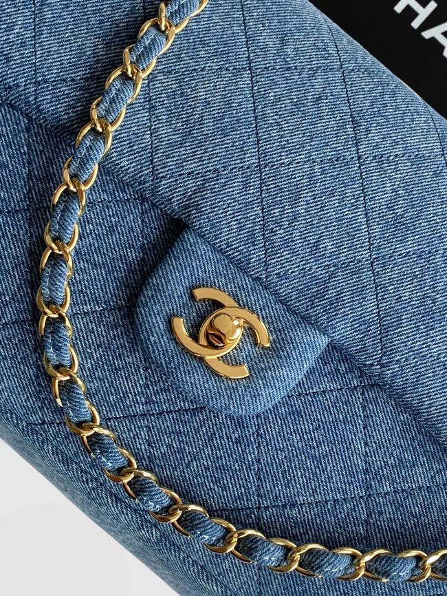 CHANEL Maxi Flapbag AS6281 denim blue CHANEL Maxi Flapbag AS6281 denim blue