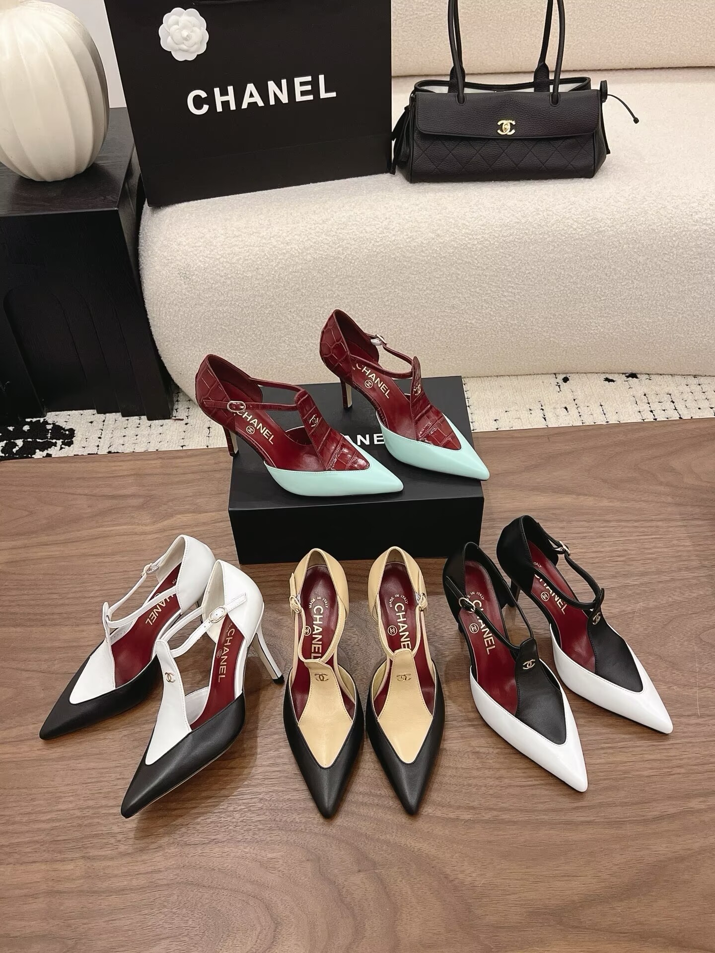 Chanel Lambskin Heels Shoes C30143 White&Black Chanel Lambskin Heels Shoes C30143 White&Black