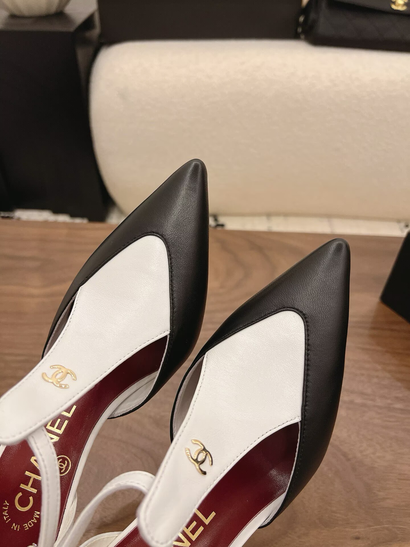 Chanel Lambskin Heels Shoes C30143 White&Black Chanel Lambskin Heels Shoes C30143 White&Black