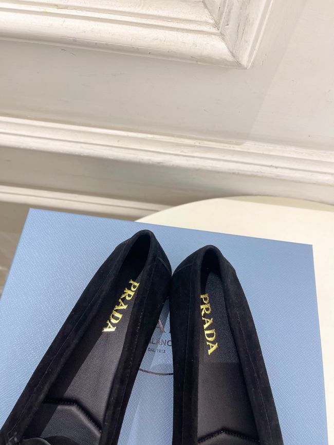 Prada Shuffle antiqued leather loafers 64173-7 Prada Shuffle antiqued leather loafers 64173-7