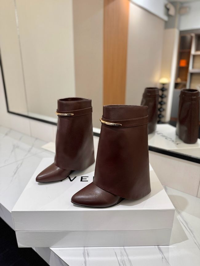Givenchy Mid-Calf Boots Shiny Calfskin high heels 8.5CM 65260-1 Givenchy Mid-Calf Boots Shiny Calfskin high heels 8.5CM 65260-1