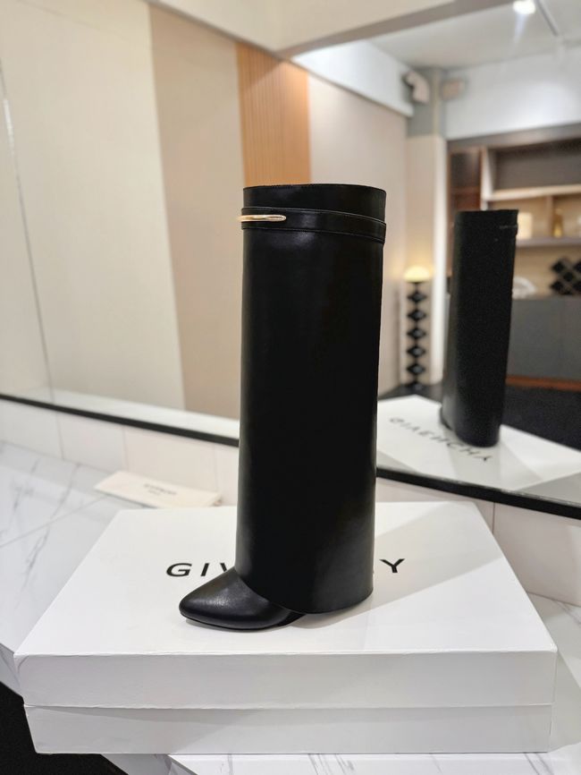 Givenchy High Boots Shiny Calfskin high heels 8.5CM 65261-3 Givenchy High Boots Shiny Calfskin high heels 8.5CM 65261-3