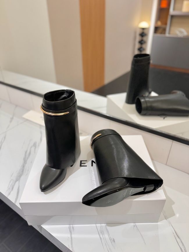 Givenchy Mid-Calf Boots Shiny Calfskin high heels 8.5CM 65260-2 Givenchy Mid-Calf Boots Shiny Calfskin high heels 8.5CM 65260-2