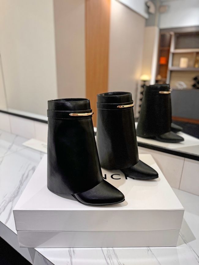 Givenchy Mid-Calf Boots Shiny Calfskin high heels 8.5CM 65260-2 Givenchy Mid-Calf Boots Shiny Calfskin high heels 8.5CM 65260-2