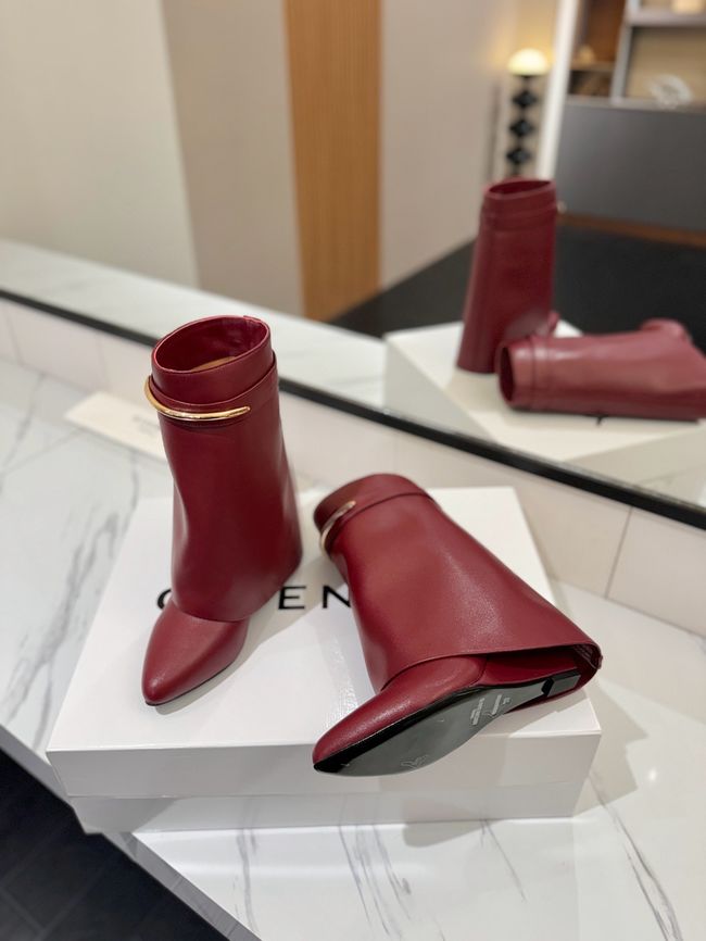 Givenchy Mid-Calf Boots Shiny Calfskin high heels 8.5CM 65260-4 Givenchy Mid-Calf Boots Shiny Calfskin high heels 8.5CM 65260-4