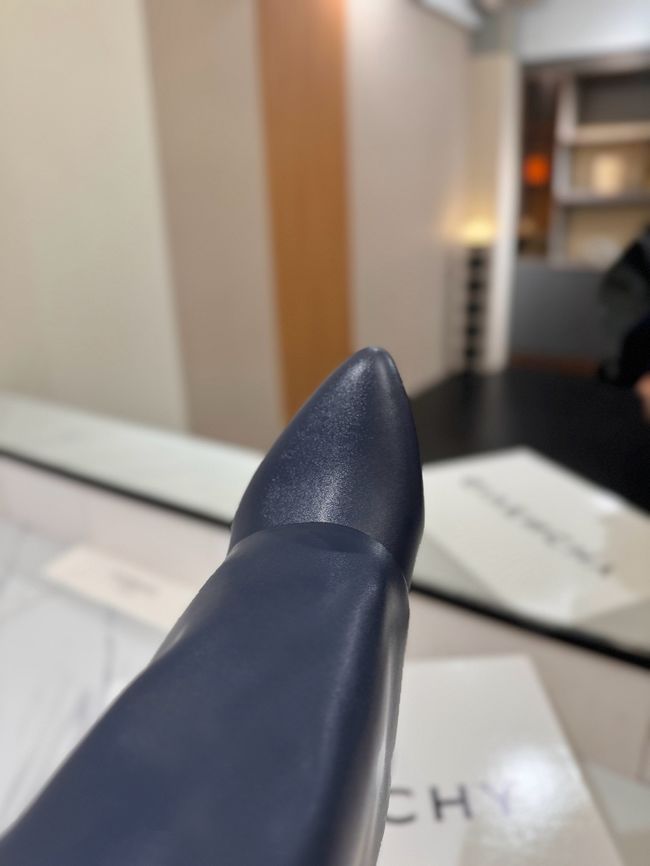 Givenchy Mid-Calf Boots Shiny Calfskin high heels 8.5CM 65260-5 Givenchy Mid-Calf Boots Shiny Calfskin high heels 8.5CM 65260-5