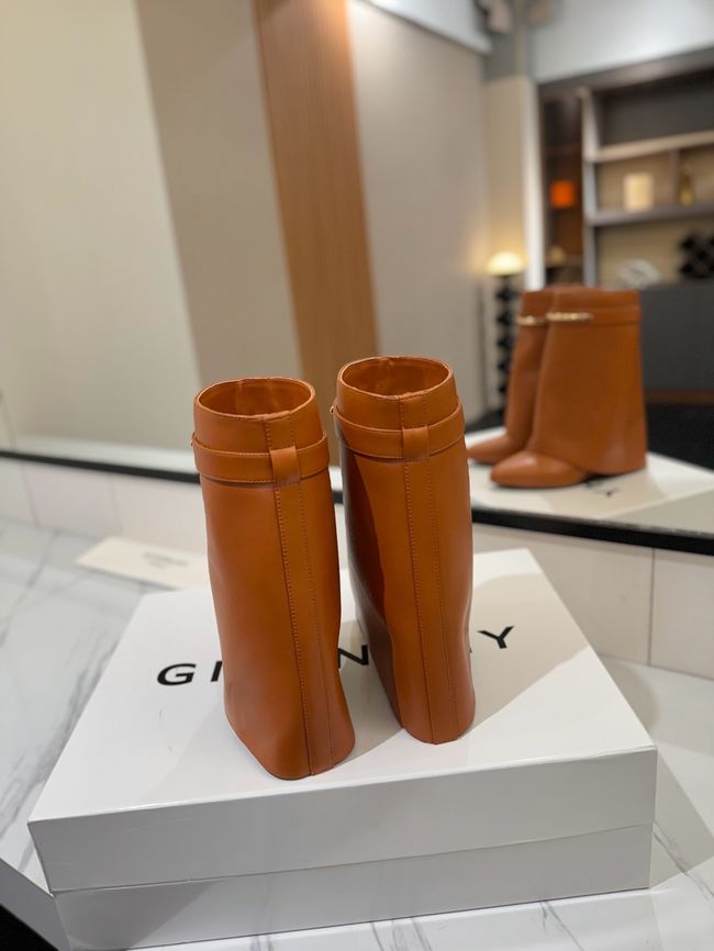 Givenchy Mid-Calf Boots Shiny Calfskin high heels 8.5CM 65260-6 Givenchy Mid-Calf Boots Shiny Calfskin high heels 8.5CM 65260-6