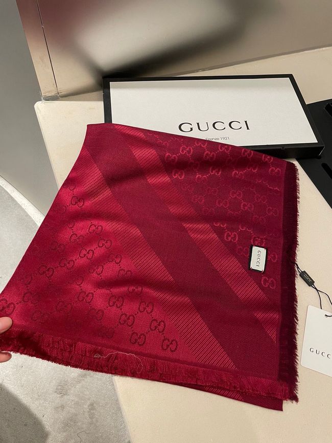 Gucci Shawl Wool Silk and Cotton 06389-3 Gucci Shawl Wool Silk and Cotton 06389-3
