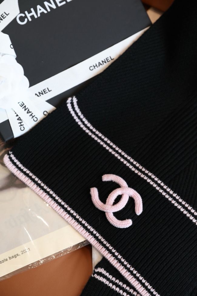 Chanel Wool & Cashmere scarf B25976-1 Chanel Wool & Cashmere scarf B25976-1