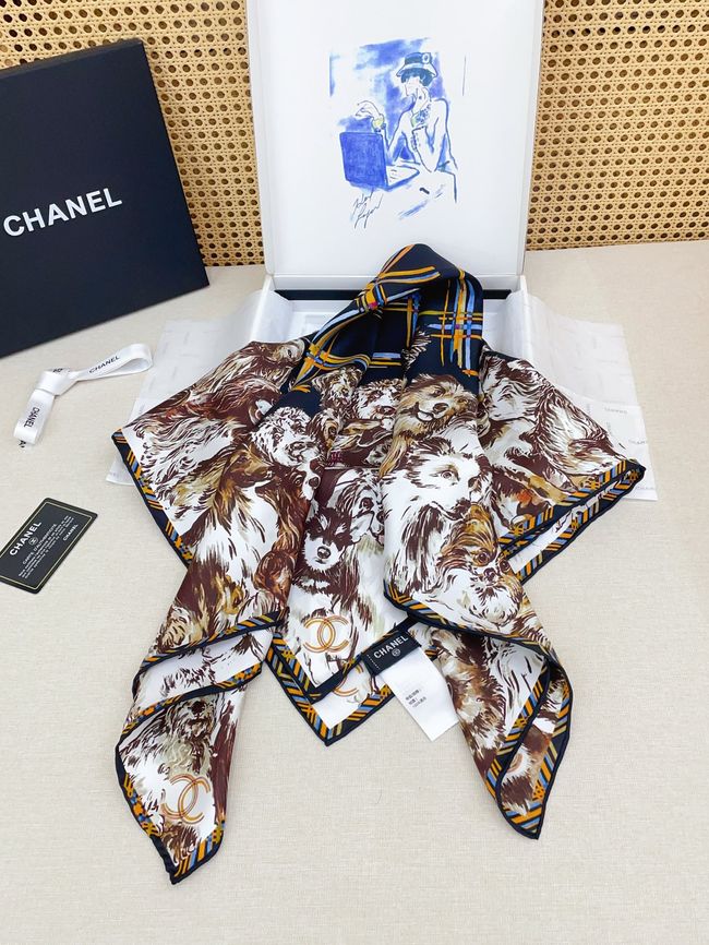 Chanel silk scarf B25981-1 Chanel silk scarf B25981-1