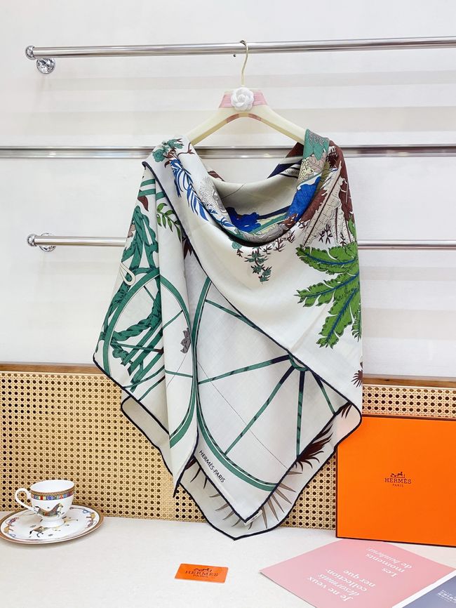 Hermes cashmere Shawl H24443-5 Hermes cashmere Shawl H24443-5