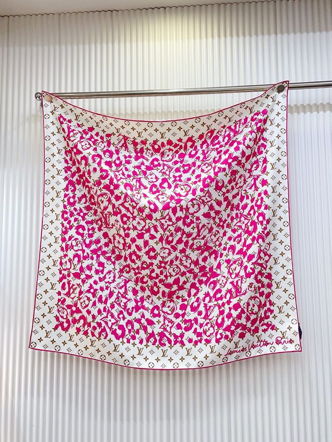 Louis Vuitton silk Square 90 M98341-2 Louis Vuitton silk Square 90 M98341-2
