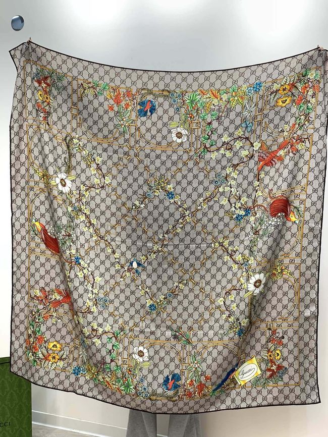 Gucci Printed GG wool silk shawl 873729-1 Gucci Printed GG wool silk shawl 873729-1