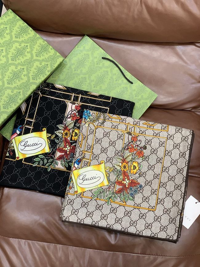 Gucci Printed GG wool silk shawl 873729-1 Gucci Printed GG wool silk shawl 873729-1