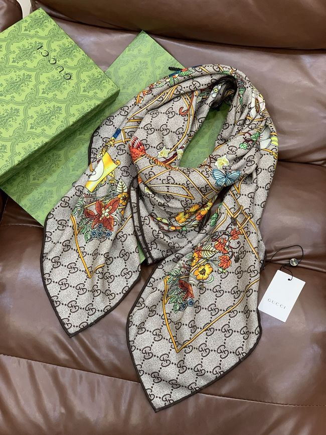 Gucci Printed GG wool silk shawl 873729-1 Gucci Printed GG wool silk shawl 873729-1