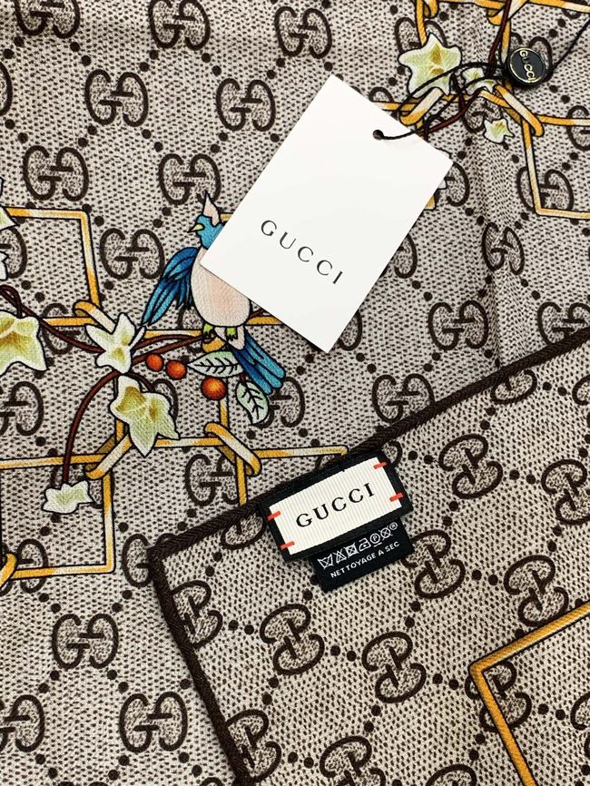 Gucci Printed GG wool silk shawl 873729-1 Gucci Printed GG wool silk shawl 873729-1