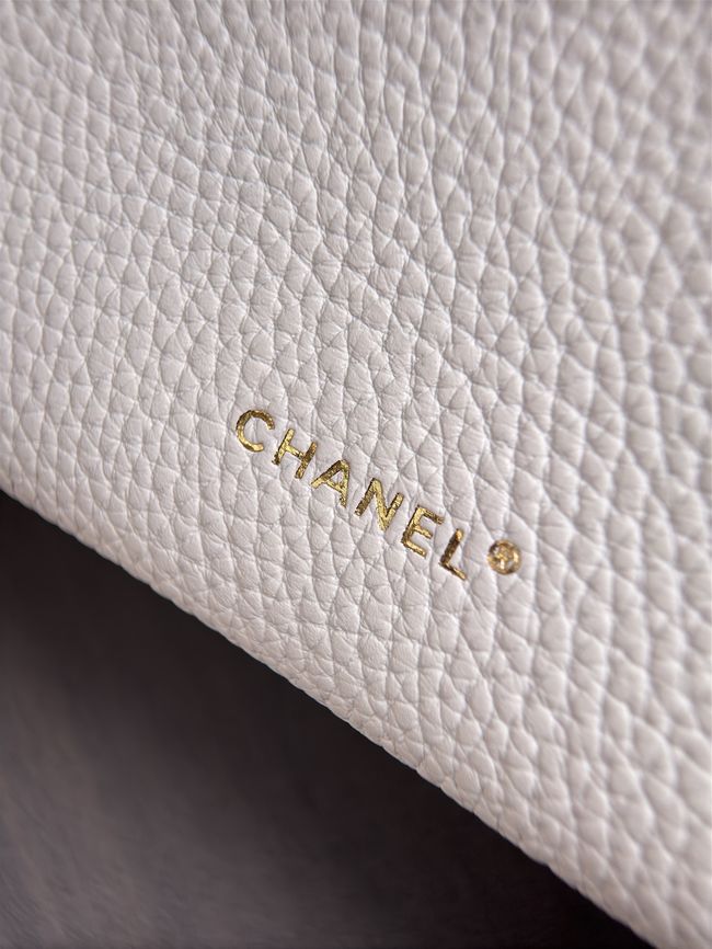 Chanel Large Vanity with chain AS6473 white
