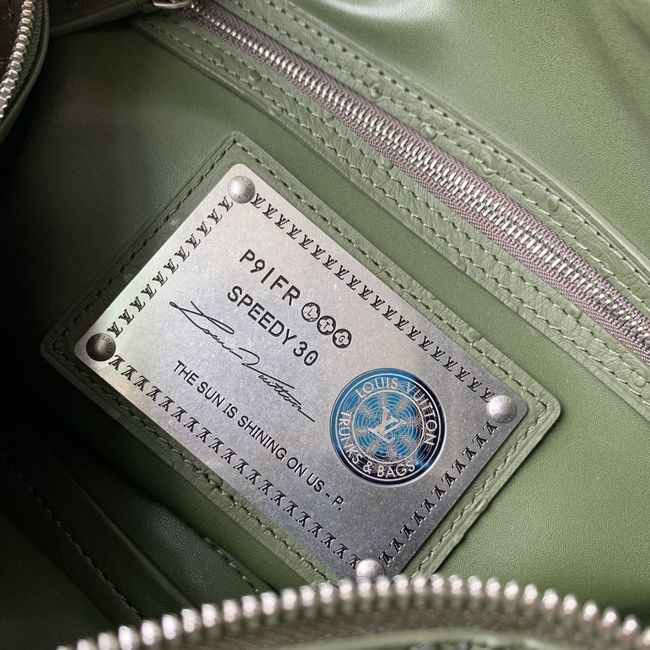 Louis Vuitton Runway Speedy P9 Bandouliere 30 M24425 green Louis Vuitton Runway Speedy P9 Bandouliere 30 M24425 green
