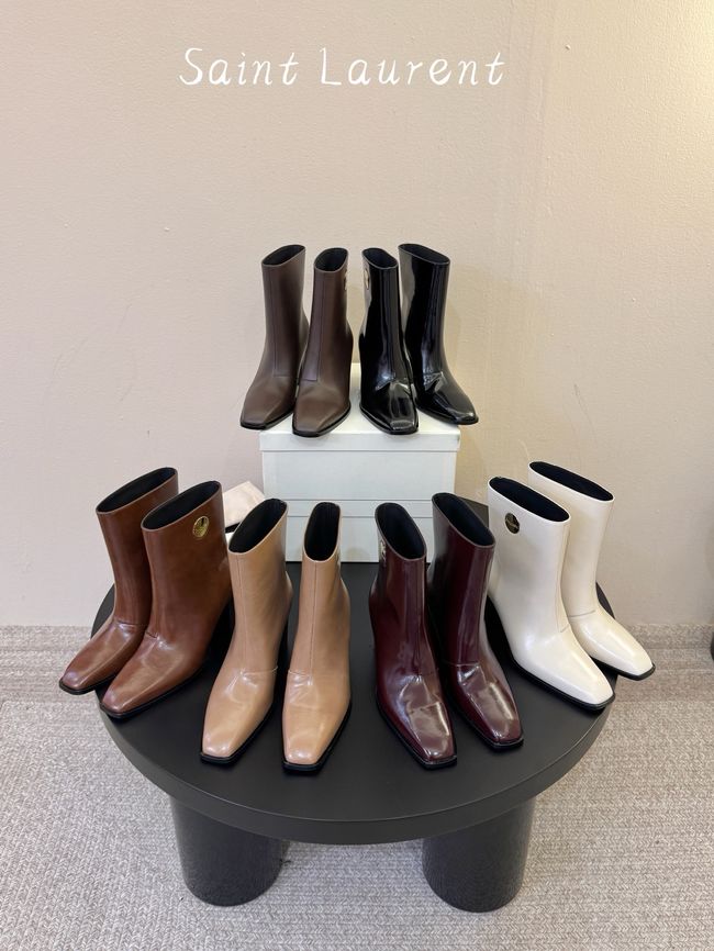 Saint Laurent boots in smooth leather 65282-2 Saint Laurent boots in smooth leather 65282-2