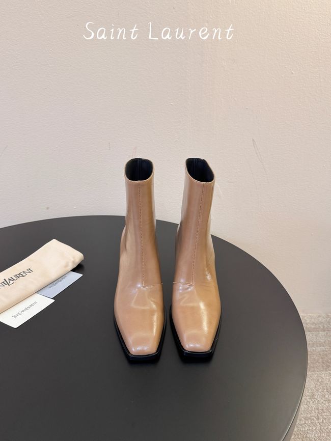 Saint Laurent boots in smooth leather 65282-2 Saint Laurent boots in smooth leather 65282-2