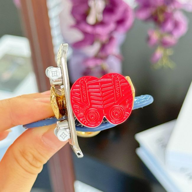 Louis Vuitton Street Bag Charm and Key Holder M01190 Louis Vuitton Street Bag Charm and Key Holder M01190