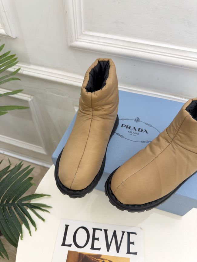 Prada Re-Nylon gabardine apres-ski boots 95396-1 Prada Re-Nylon gabardine apres-ski boots 95396-1