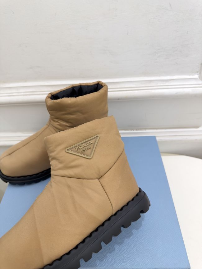 Prada Re-Nylon gabardine apres-ski boots 95396-1 Prada Re-Nylon gabardine apres-ski boots 95396-1