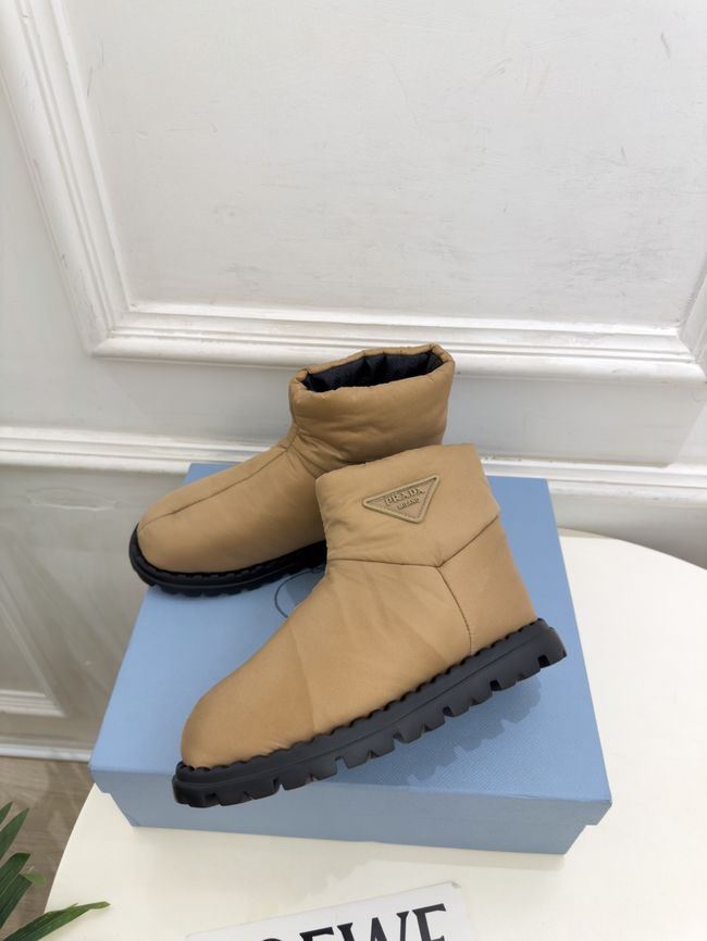 Prada Re-Nylon gabardine apres-ski boots 95396-1 Prada Re-Nylon gabardine apres-ski boots 95396-1
