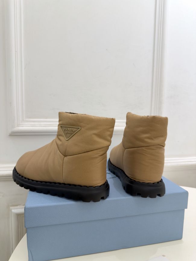 Prada Re-Nylon gabardine apres-ski boots 95396-1 Prada Re-Nylon gabardine apres-ski boots 95396-1