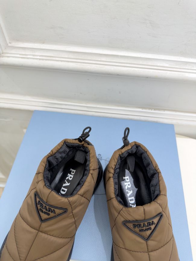 Prada Re-Nylon gabardine apres-ski boots 95398-1 Prada Re-Nylon gabardine apres-ski boots 95398-1