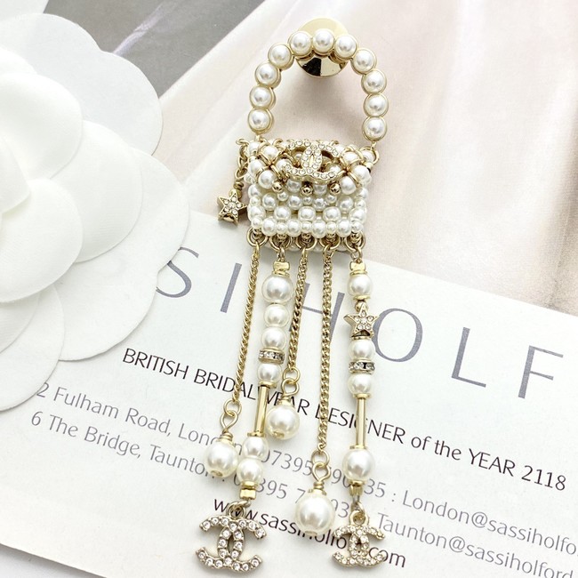 Chanel brooch CE89982