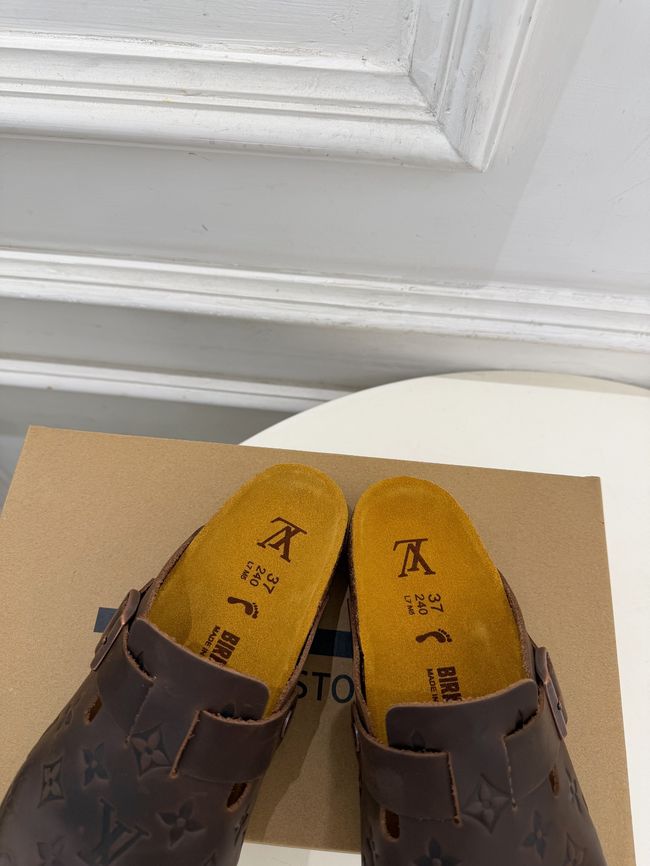 Louis Vuitton Cosy Comfort Clog 95499-7 Louis Vuitton Cosy Comfort Clog 95499-7