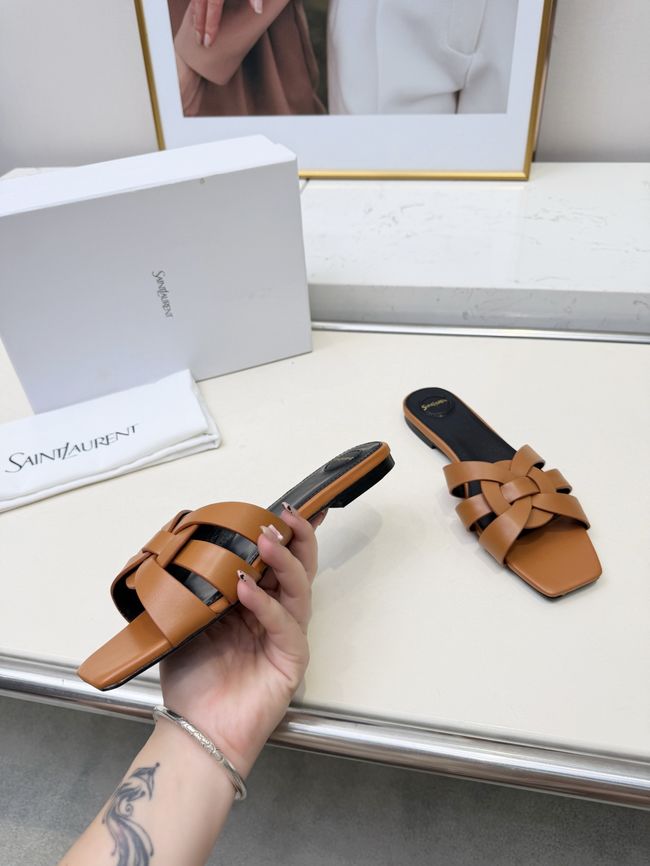 Saint Laurent tribute SANDALS in smooth leather 875936-1 Saint Laurent tribute SANDALS in smooth leather 875936-1