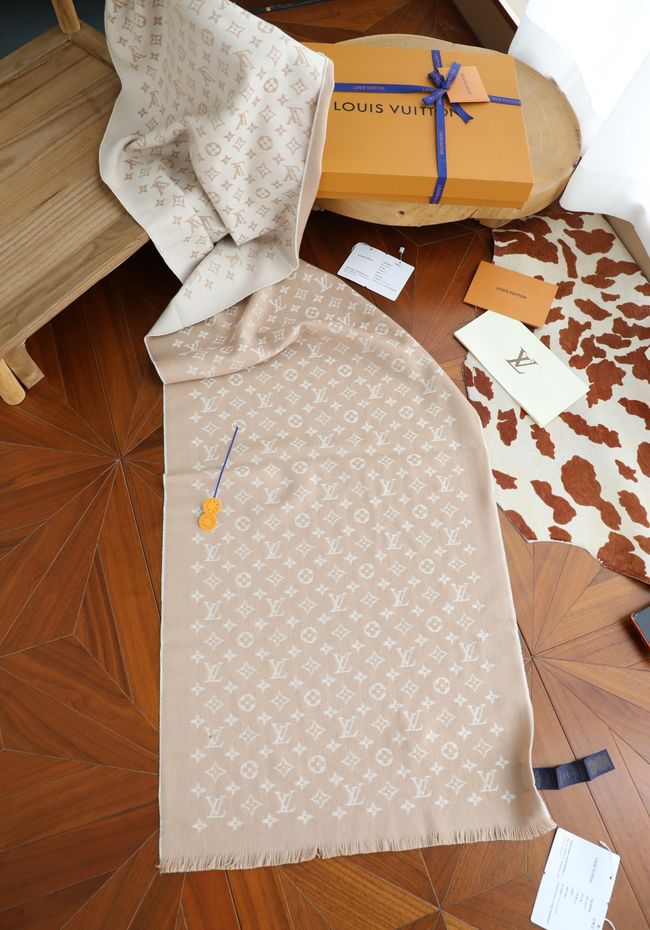 Louis Vuitton New Forevergram Scarf M9A253-3