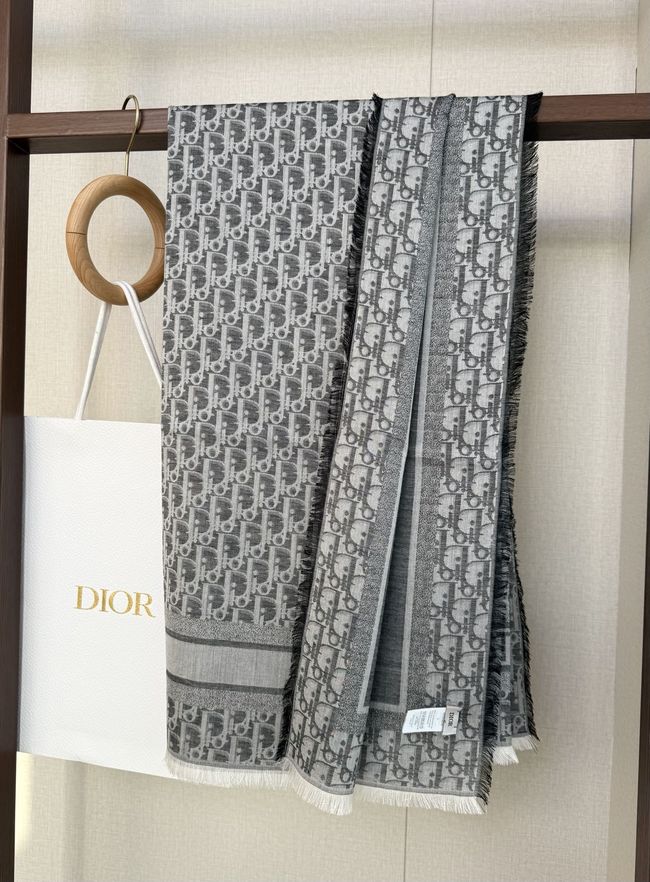 Dior Oblique Shawl Wool and Silk Jacquard I1058-7 Dior Oblique Shawl Wool and Silk Jacquard I1058-7