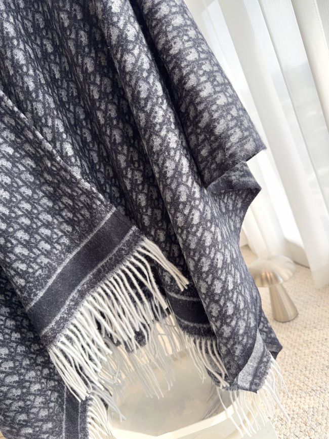 Dior Oblique Shawl Wool and Silk Jacquard I1059